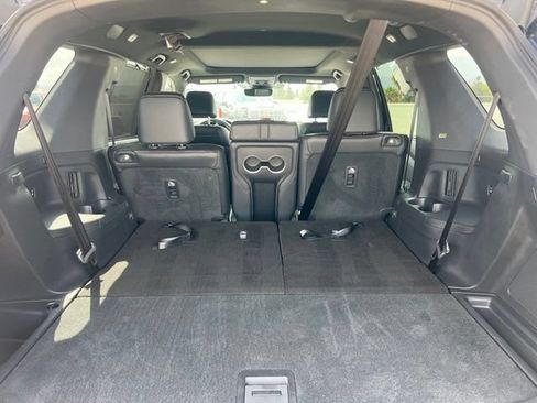 Used 2025 Honda Pilot Black Edition image 50