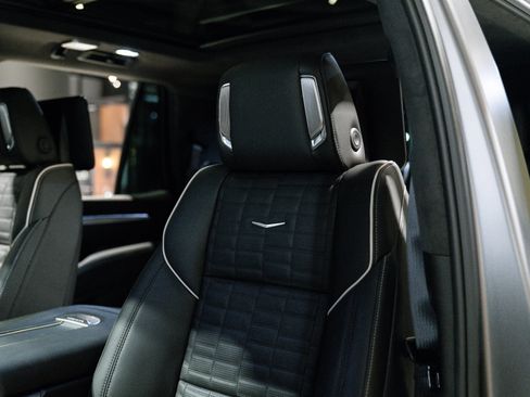 Used 2026 Cadillac Escalade V image 18