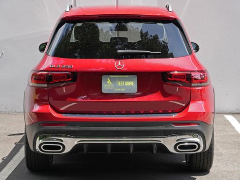 Used 2022 Mercedes-Benz GLB 250 w/ AMG Line image 55