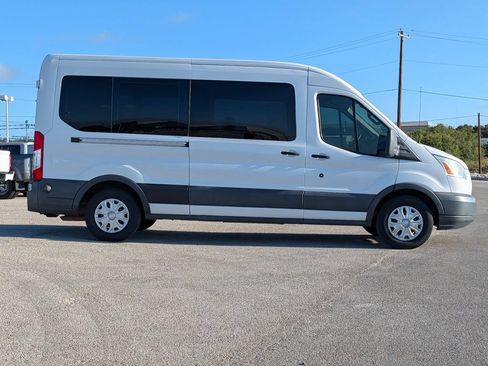 Used 2017 Ford Transit 350 XLT RWD image 2