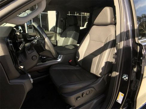 Used 2023 GMC Sierra 1500 SLT w/ SLT Premium Plus Package image 19