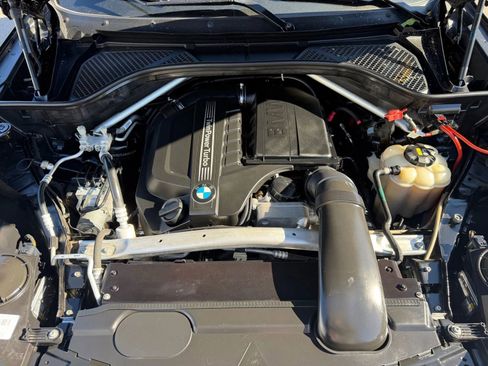 Used 2017 BMW X5 xDrive35i w/ Premium Package image 13