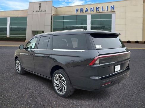 New 2026 Lincoln Navigator L Reserve AWD/4WD image 5