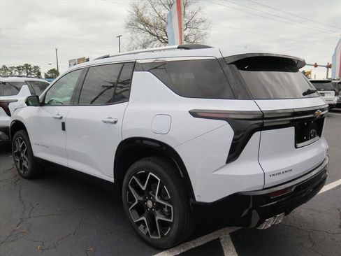 New 2026 Chevrolet Traverse High Country image 5