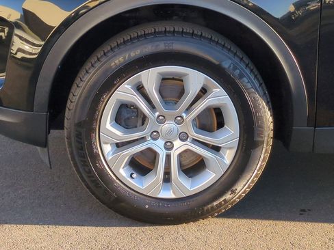 Certified 2022 Land Rover Discovery Sport S image 27