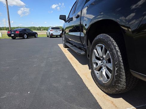 Used 2019 Chevrolet Silverado 1500 RST AWD/4WD image 10