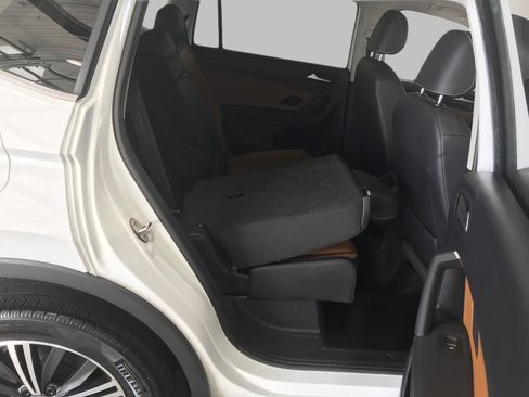 Used 2019 Volkswagen Tiguan SEL w/ 3rd Row Seat Package AWD/4WD image 27