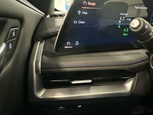 Used 2024 Cadillac XT4 Sport image 17