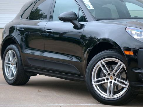 Used 2019 Porsche Macan AWD/4WD image 18