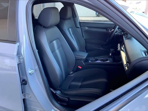 Used 2025 Honda Civic Sport image 9