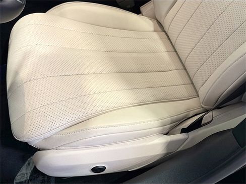 Certified 2025 Mercedes-Benz E 350 4MATIC Sedan image 20