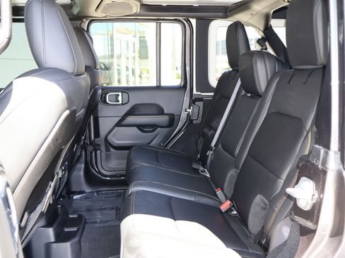 Used 2025 Jeep Wrangler Unlimited Rubicon 392 AWD/4WD image 26