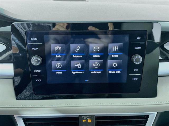 New 2026 Volkswagen Taos SE AWD/4WD image 14