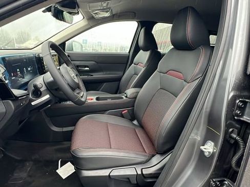 New 2025 Nissan Kicks SR w/ Illumination Package image 23