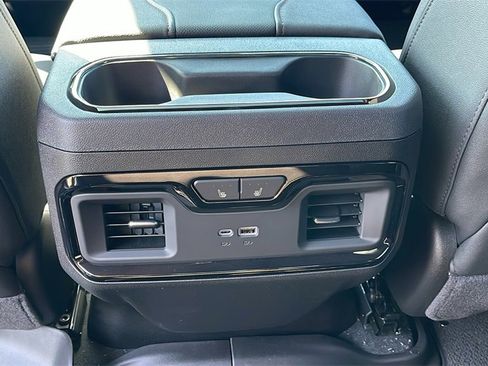 New 2026 GMC Sierra 3500 AT4 w/ AT4 Premium Plus Package image 17