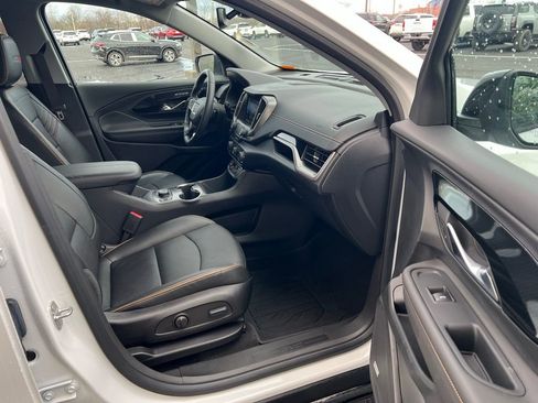 Used 2022 GMC Terrain AT4 w/ Infotainment Package II image 11