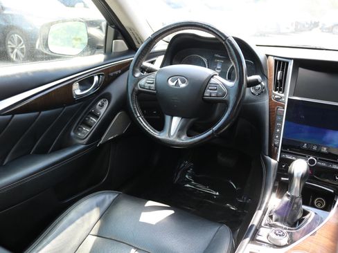 Used 2017 INFINITI Q50 3.0t Premium w/ Driver Assistance Package RWD image 24