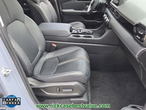 Used 2023 Honda Pilot Touring image 19