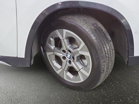 Used 2025 BMW X1 xDrive28i AWD/4WD image 33