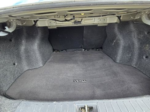 Used 2020 Nissan Versa SV image 14