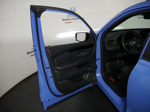 Used 2024 Honda Pilot TrailSport image 10