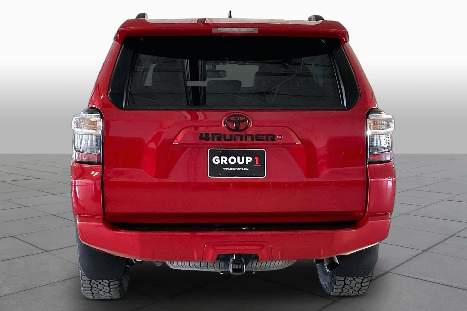 Used 2017 Toyota 4Runner SR5 Premium RWD image 4