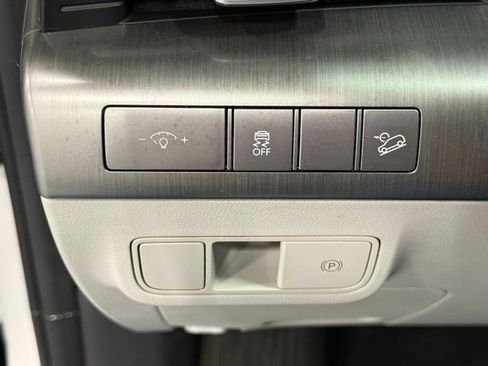 Used 2024 Hyundai Kona SEL AWD/4WD image 15