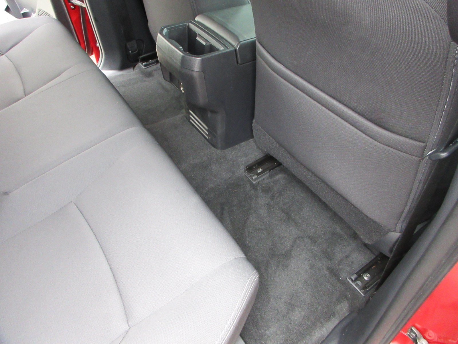 Used 2025 Toyota Tacoma SR5 AWD/4WD image 22