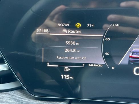 Used 2025 Audi Q5 Premium w/ Convenience Package AWD/4WD image 36