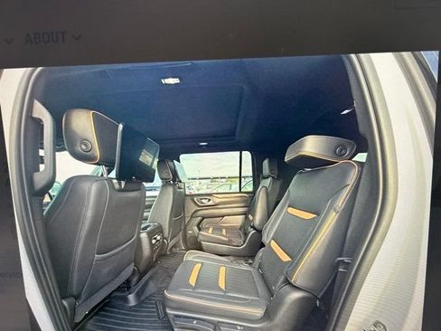 Used 2021 GMC Yukon XL AT4 w/ AT4 Premium Plus Package AWD/4WD image 10