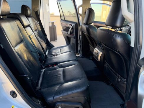 Used 2014 Lexus GX 460 image 18