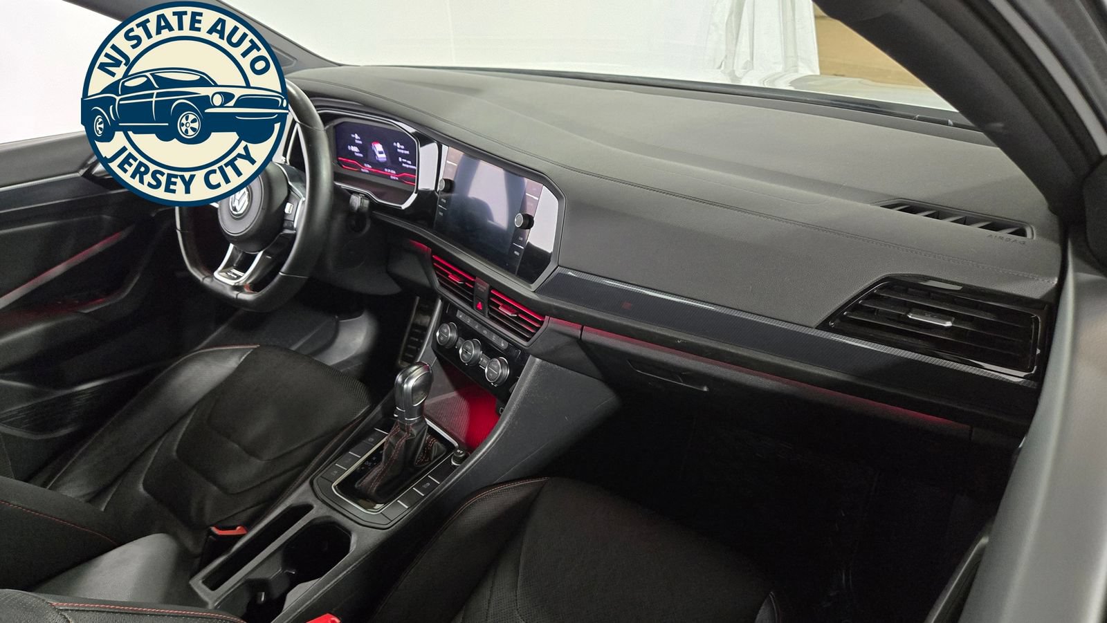 Used 2019 Volkswagen Jetta GLI Autobahn FWD image 36