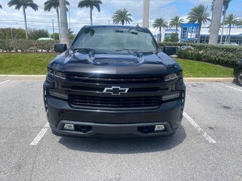 Used 2022 Chevrolet Silverado 1500 RST image 2
