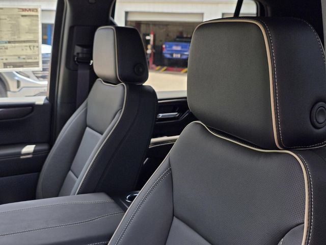 New 2026 GMC Yukon Elevation w/ LPO, Elevation Black Package RWD image 21