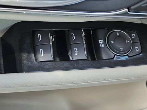 New 2025 Cadillac CT4 Premium Luxury image 19