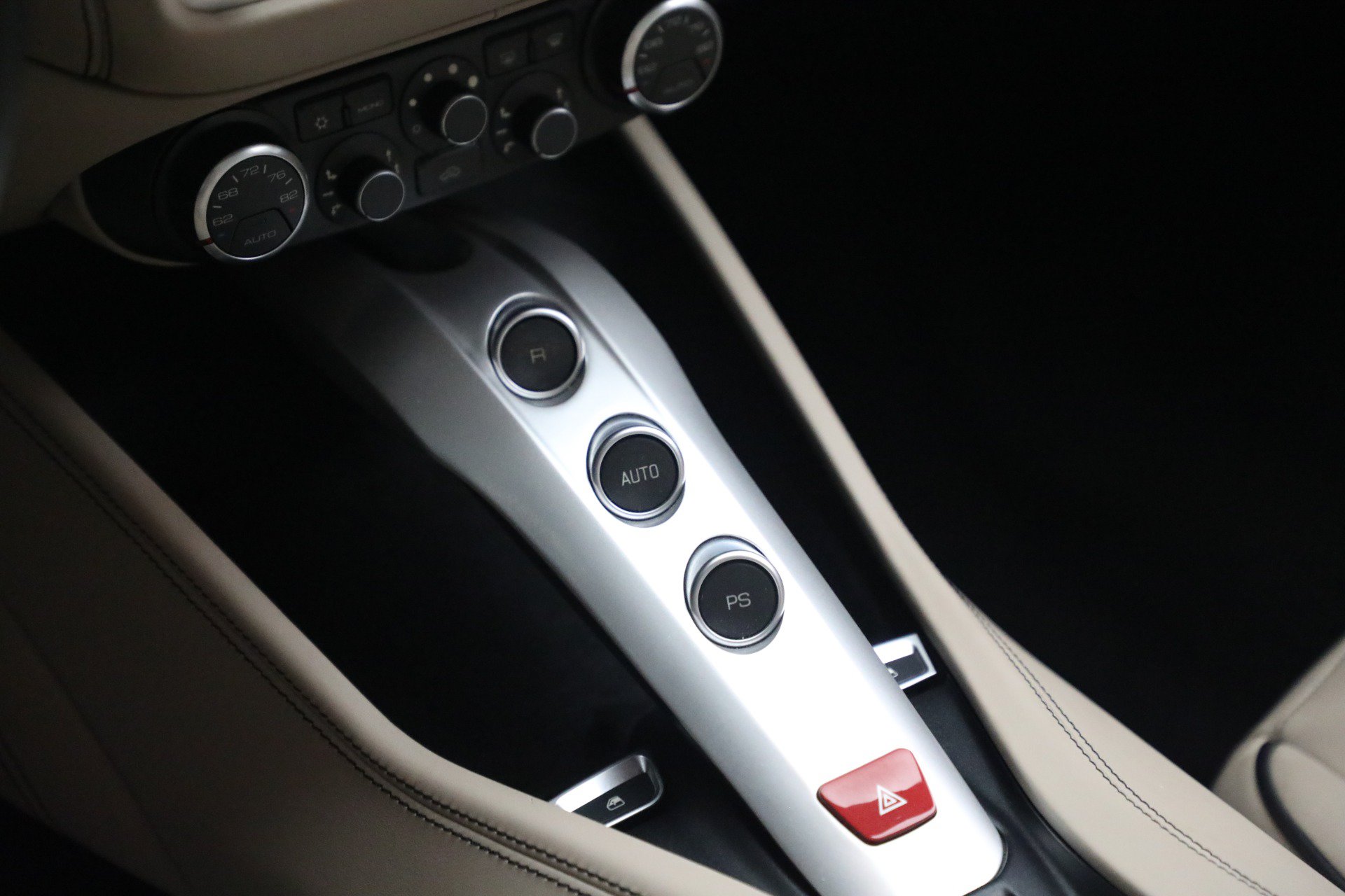Certified 2016 Ferrari California T RWD image 24