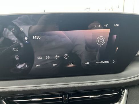 Certified 2024 Buick Envista Sport Touring image 14