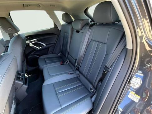 Used 2025 Audi Q5 Premium Plus w/ Premium Plus image 28