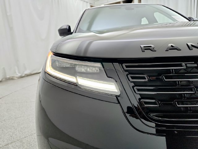 New 2026 Land Rover Range Rover Velar S AWD/4WD image 28