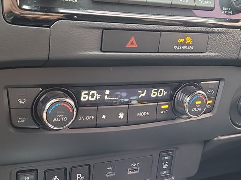 Used 2022 Nissan Frontier SV image 26