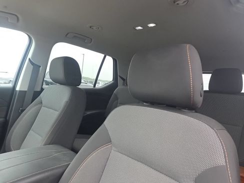 Used 2020 Chevrolet Traverse LT FWD image 8