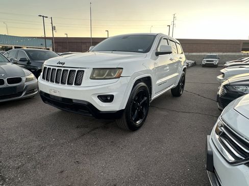 Used 2015 Jeep Grand Cherokee Altitude AWD/4WD image 1