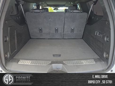 Used 2024 GMC Yukon XL Denali AWD/4WD image 23