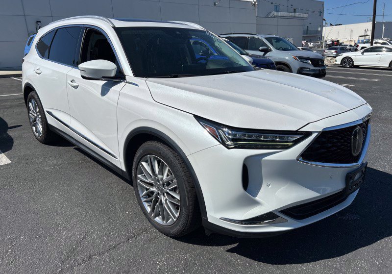 Used 2023 Acura MDX w/ Advance Package AWD/4WD image 2