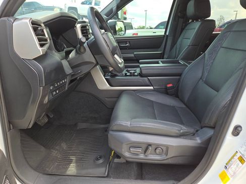 Used 2025 Toyota Tundra SR5 w/ SR5 Premium Package RWD image 28