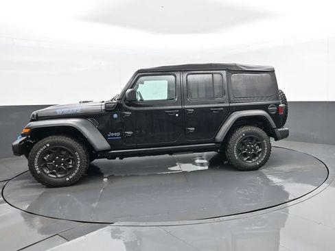 Used 2023 Jeep Wrangler Unlimited w/ Cold Weather Group AWD/4WD image 5