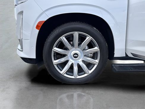 Used 2024 Cadillac Escalade Premium Luxury Platinum image 41