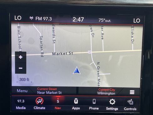 Used 2019 RAM 1500 Laramie AWD/4WD image 4
