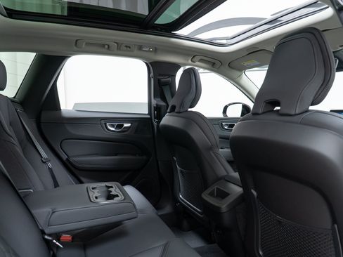New 2026 Volvo XC60 B5 Plus AWD/4WD image 23