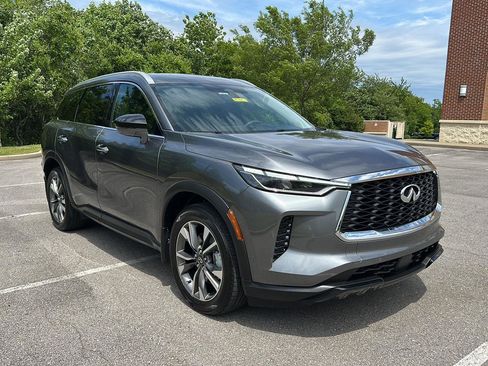Used 2025 INFINITI QX60 Luxe FWD image 7